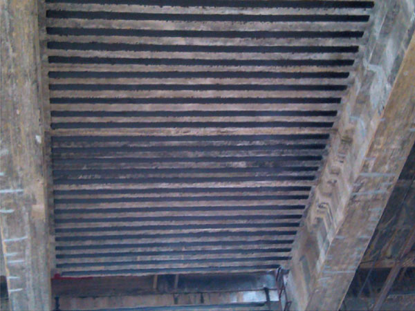 碳纤维板加固技术